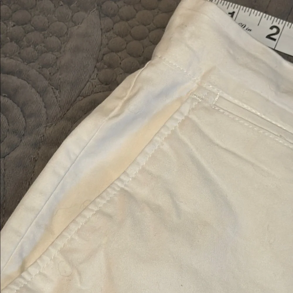 J. Crew Men's Cream Flat Front Shorts